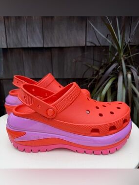 Crocs clogs Mega Crush platform orange pink Sz wm 10 men 8
